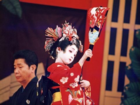 歌舞伎に女性が出演できない理由 何歳まで出られるの